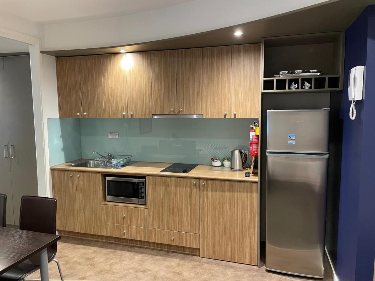 Waterfront@Waves Apartment Cowes Bagian luar foto