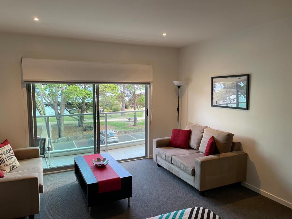 Waterfront@Waves Apartment Cowes Bagian luar foto
