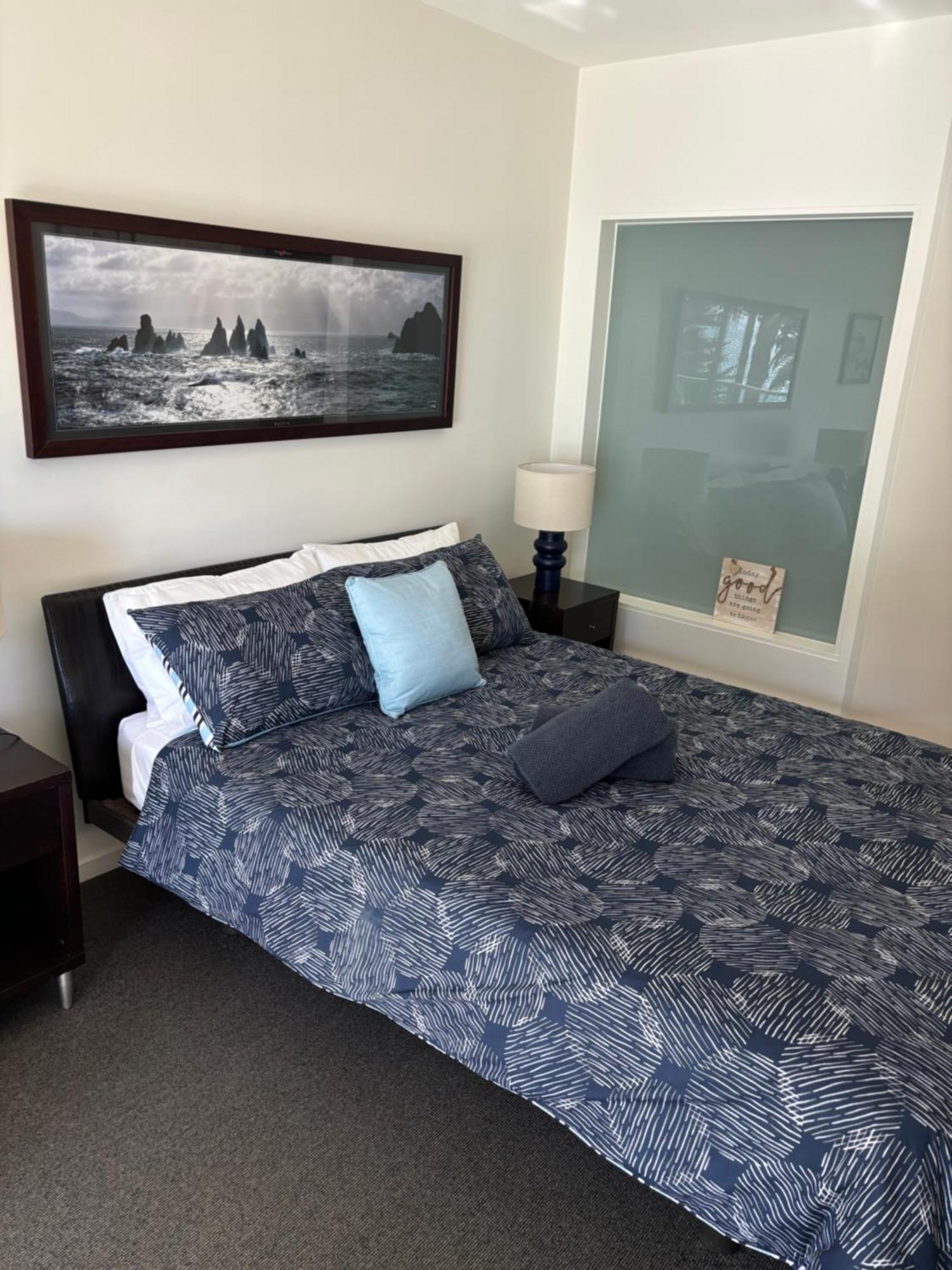 Waterfront@Waves Apartment Cowes Bagian luar foto